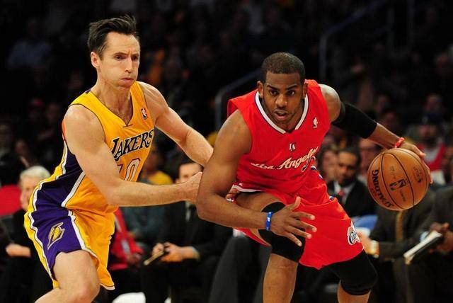 国足虽然在 国足虽然在