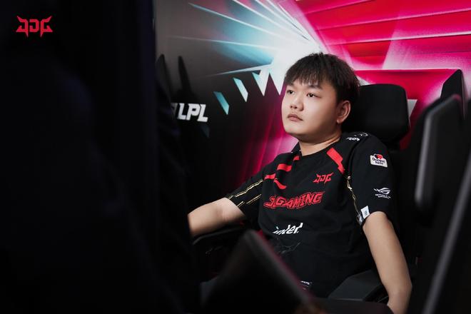 在现代足球 在现代足球