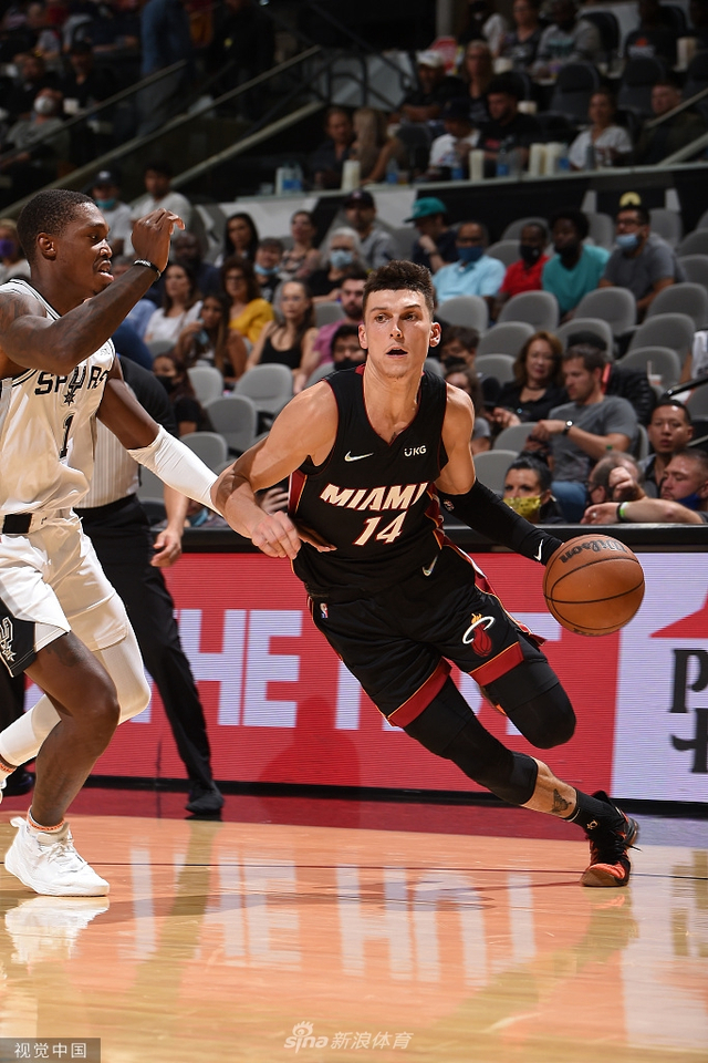 在这场比赛 在这场比赛